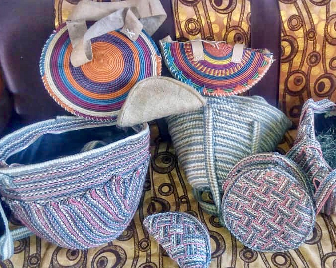 d57054e3-f070-4d9d-b5ba-089b735a5779